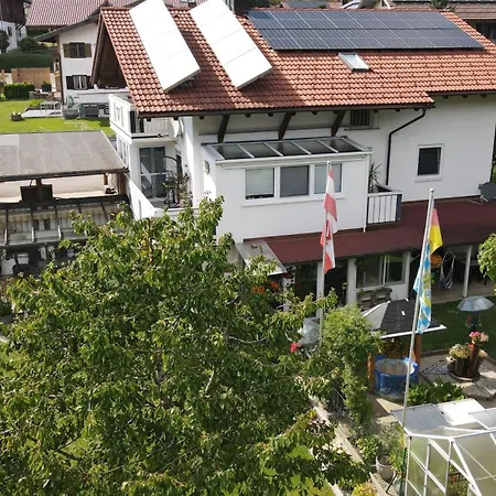 Ferienwohnung-holzer-feng-shui * Rettenberg